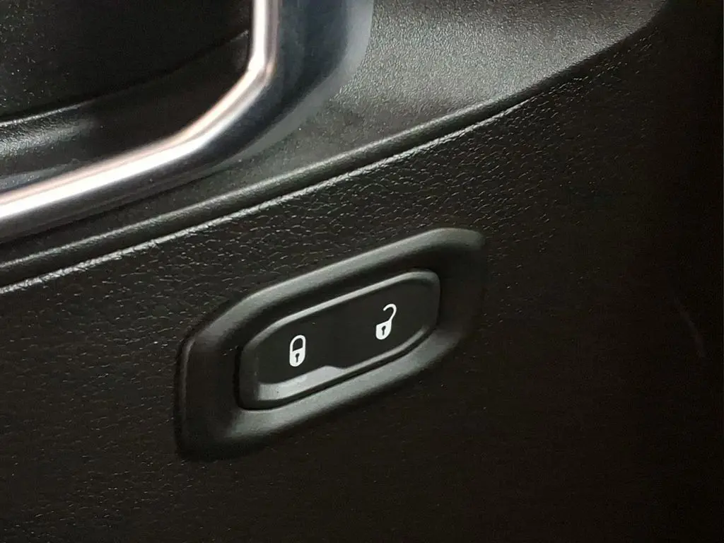 2023 Jeep Wrangler - $36,995
