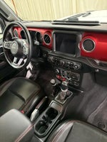 2020 Wrangler Unlimited Thumbnail 32