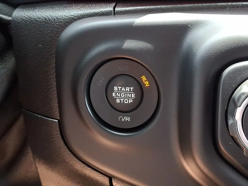 2019 Jeep Wrangler - $33,000