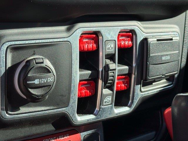 2018 Jeep Wrangler - $27,546