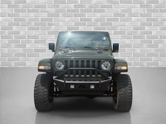 2020 Jeep Wrangler - $33,500