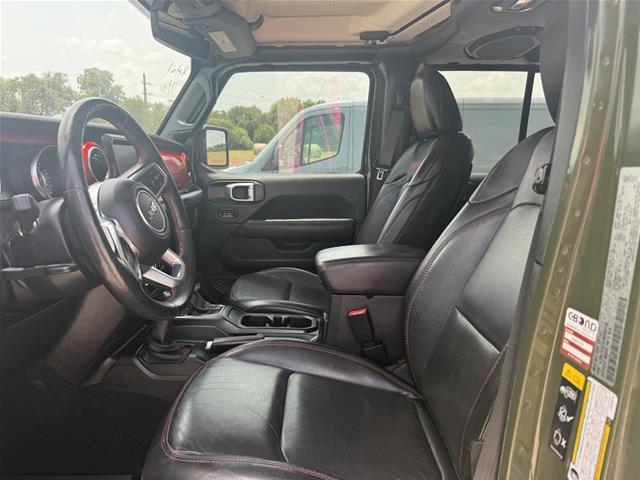 2020 Jeep Wrangler - $33,500