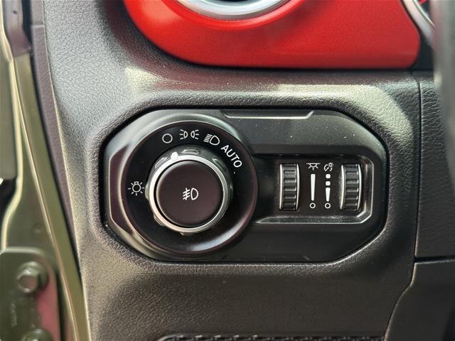 2020 Jeep Wrangler - $33,500