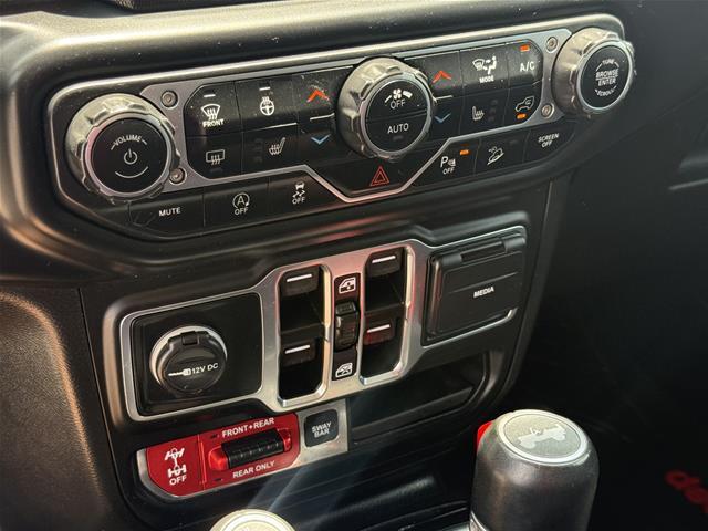 2020 Jeep Wrangler - $33,500