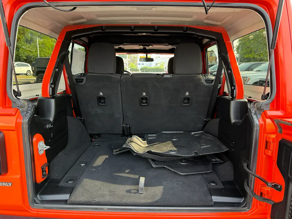 2019 Jeep Wrangler - $25,996