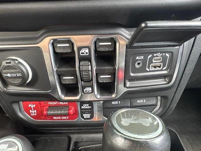 2021 Jeep Wrangler - $33,114