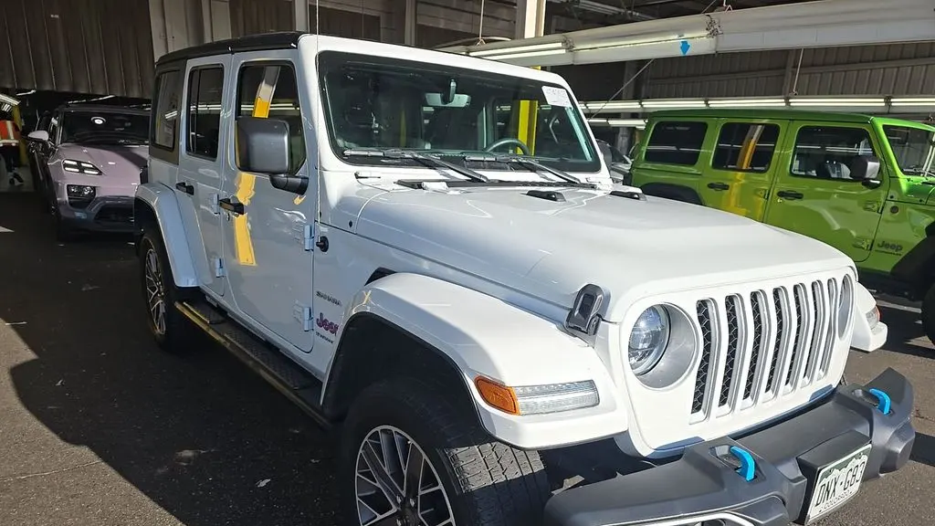 2023 Jeep Wrangler Sahara 4xe