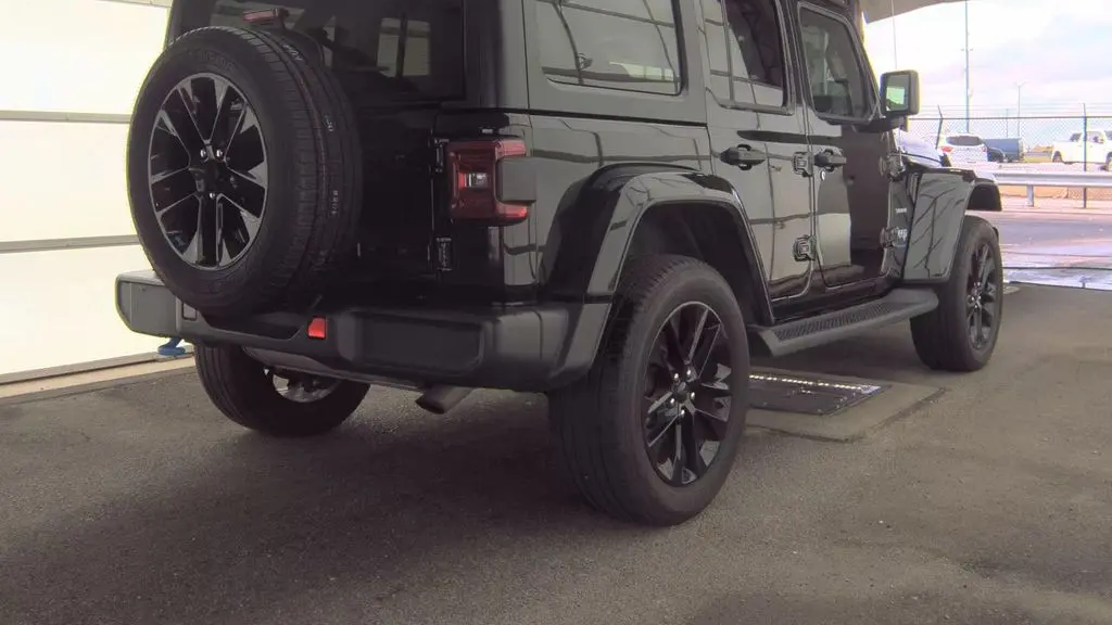 2023 Jeep Wrangler Sahara 4xe