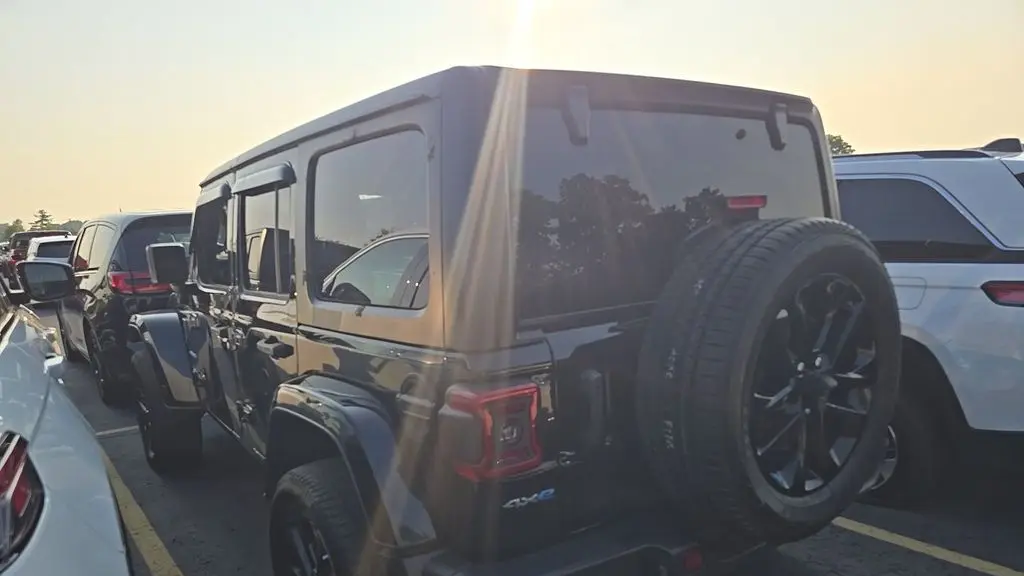 2023 Jeep Wrangler Sahara 4xe