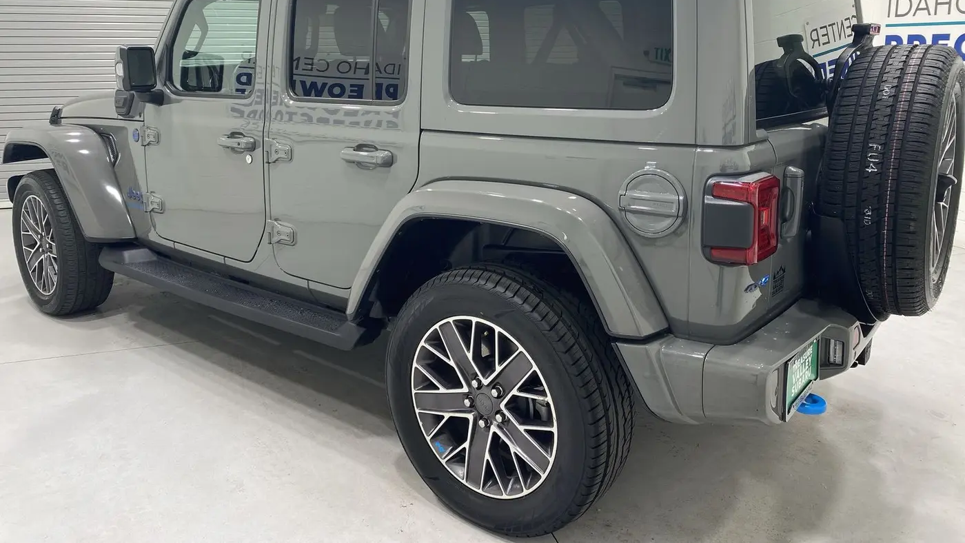 2023 Jeep Wrangler Sahara 4xe