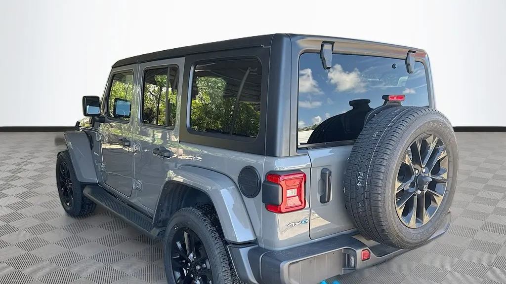 2023 Jeep Wrangler Sahara 4xe