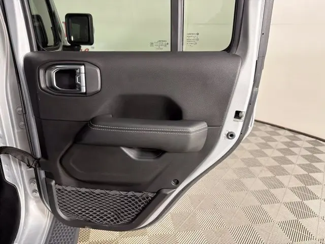 2023 Jeep Wrangler - $24,000