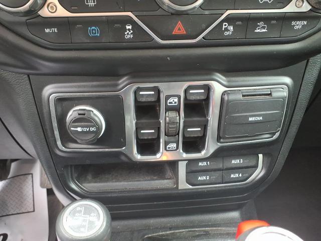 2022 Jeep Wrangler - $29,995