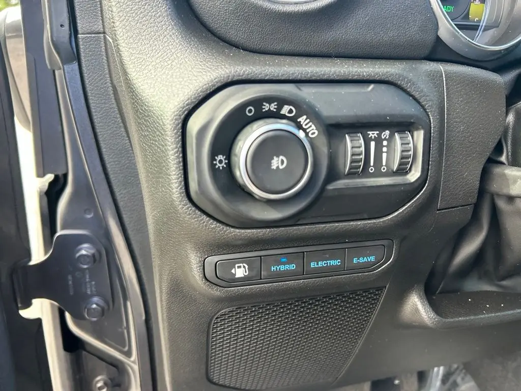 2022 Jeep Wrangler - $22,877