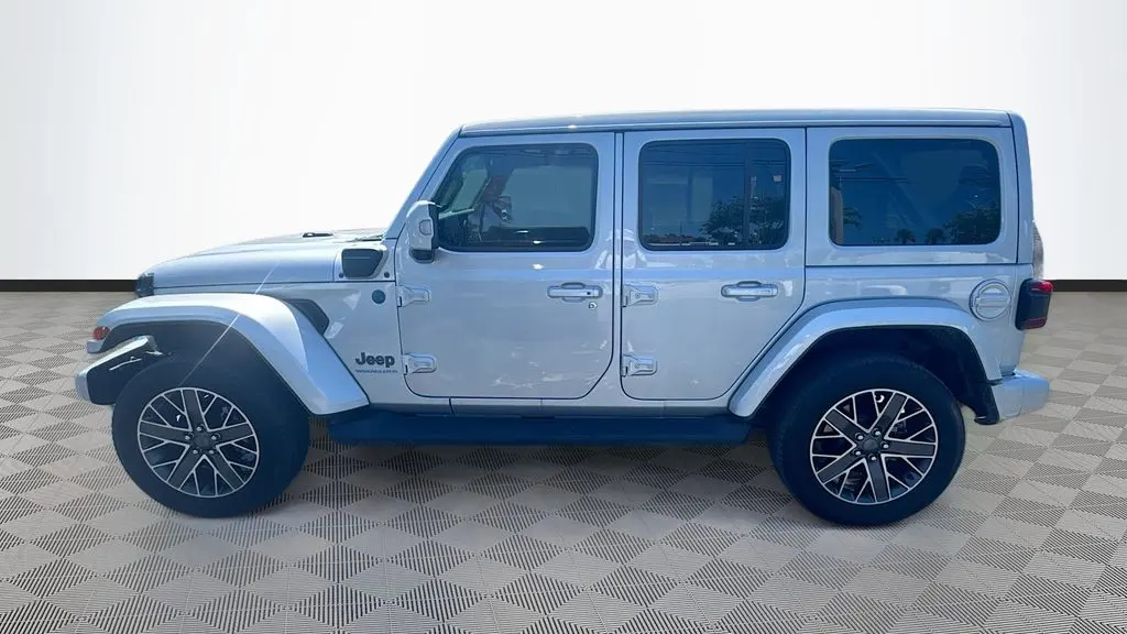 2023 Jeep Wrangler Sahara 4xe