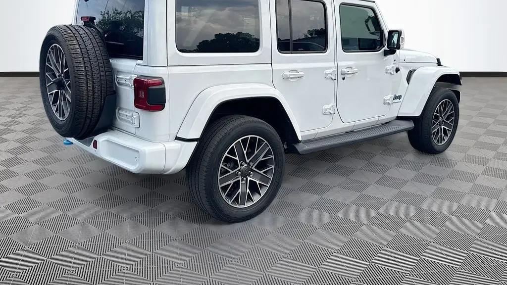 2023 Jeep Wrangler Sahara 4xe