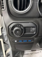 2023 Wrangler Thumbnail 10