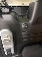 2023 Wrangler Thumbnail 30