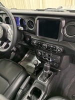 2023 Wrangler Thumbnail 35