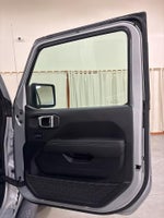 2023 Wrangler Thumbnail 37