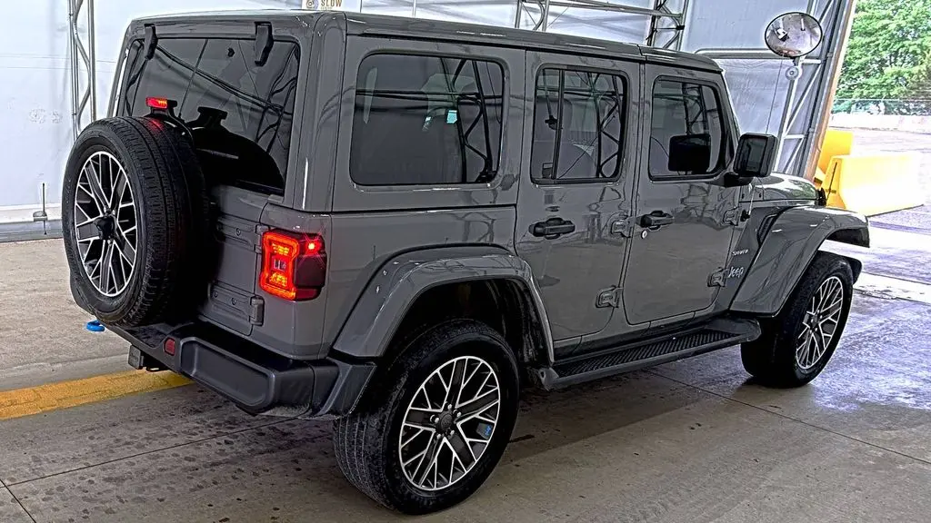 2023 Jeep Wrangler Sahara 4xe