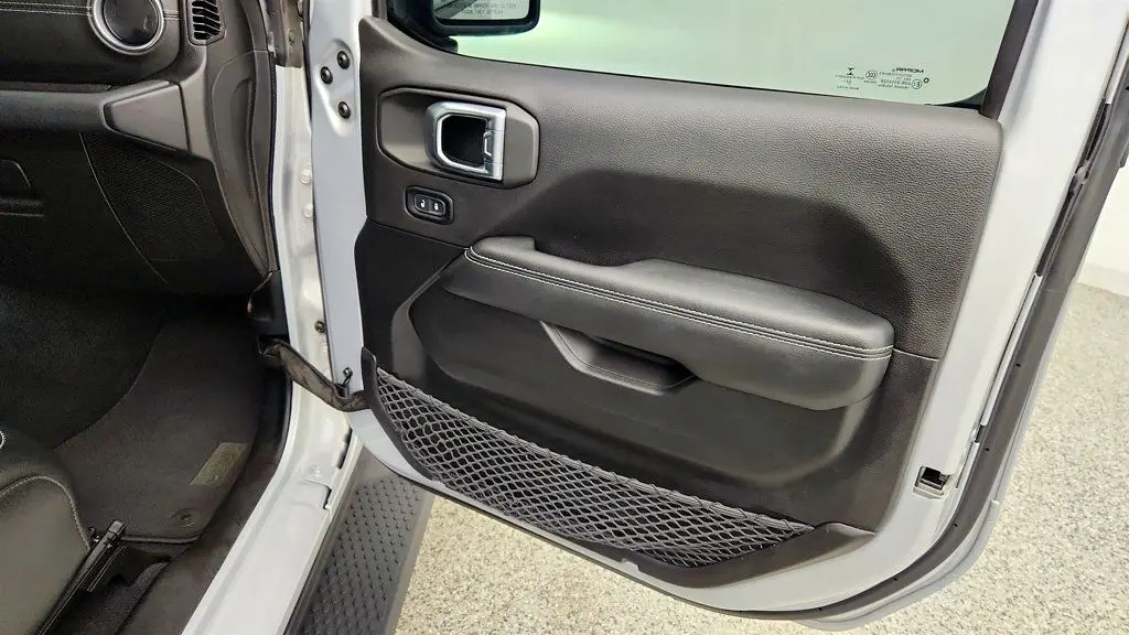 2023 Jeep Wrangler - $22,995