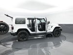 2023 Wrangler Thumbnail 32