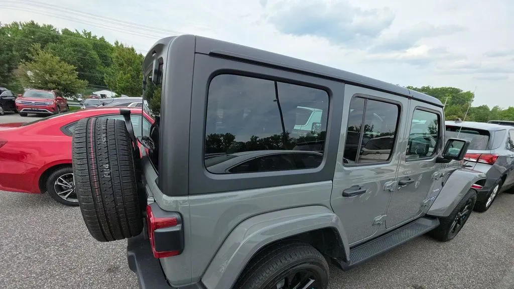 2023 Jeep Wrangler Sahara 4xe