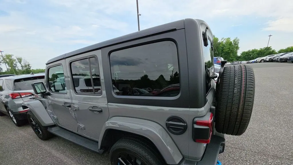 2023 Jeep Wrangler Sahara 4xe