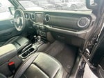 2023 Wrangler Thumbnail 32