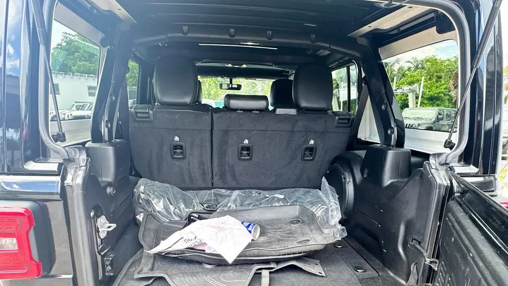 2022 Jeep Wrangler Unlimited Sahara 4xe