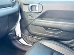 2022 Wrangler Unlimited Thumbnail 24