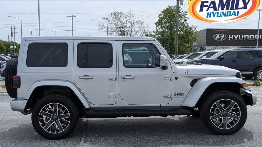 2023 Jeep Wrangler Sahara 4xe