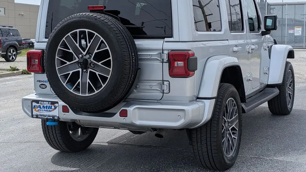 2023 Jeep Wrangler Sahara 4xe