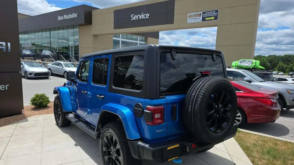 2023 Jeep Wrangler Sahara 4xe