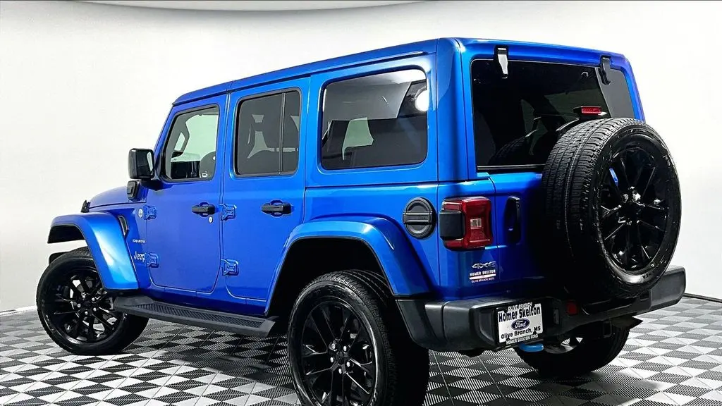 2023 Jeep Wrangler Sahara 4xe