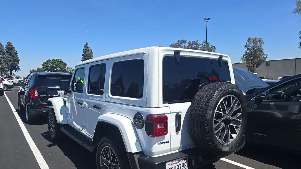 2023 Jeep Wrangler Sahara 4xe