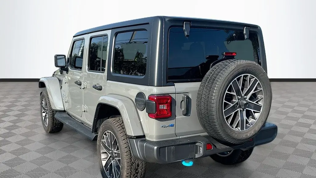 2023 Jeep Wrangler Sahara 4xe