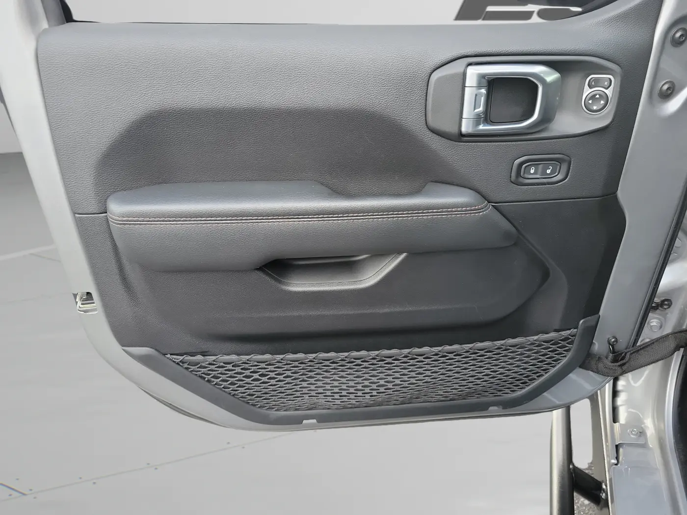 2021 Jeep Wrangler - $48,270