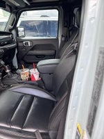 2023 Wrangler Thumbnail 15