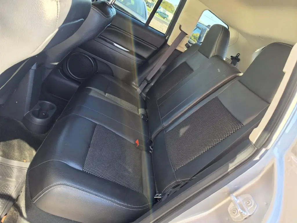 2016 Jeep Compass - $2,994