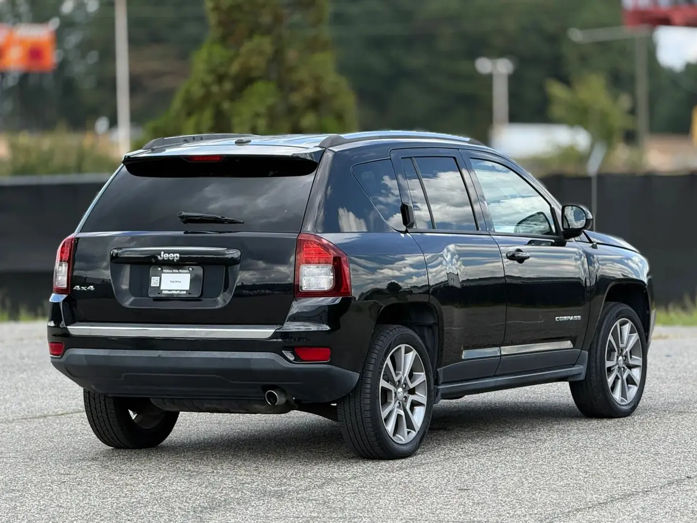 2016 Jeep Compass - $6,950