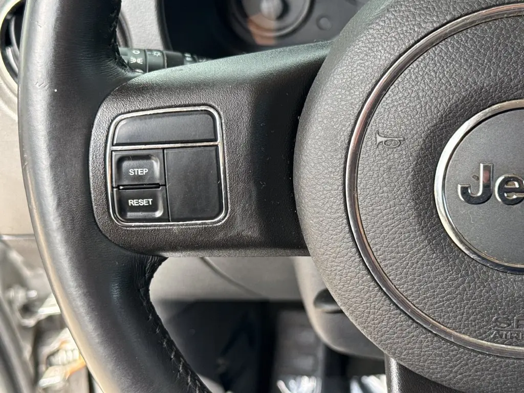2016 Jeep Patriot - $9,900
