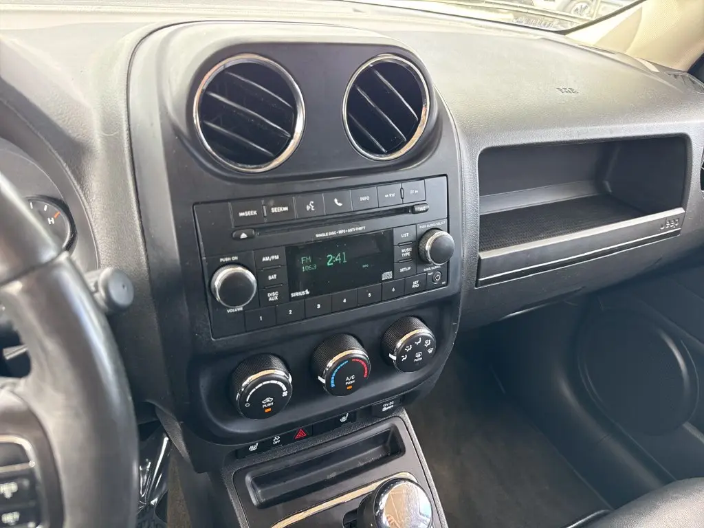 2016 Jeep Patriot - $9,900