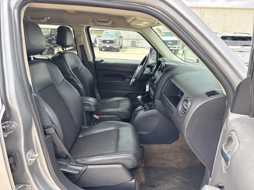 2016 Jeep Patriot - $9,900