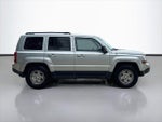 2012 Patriot Thumbnail 4