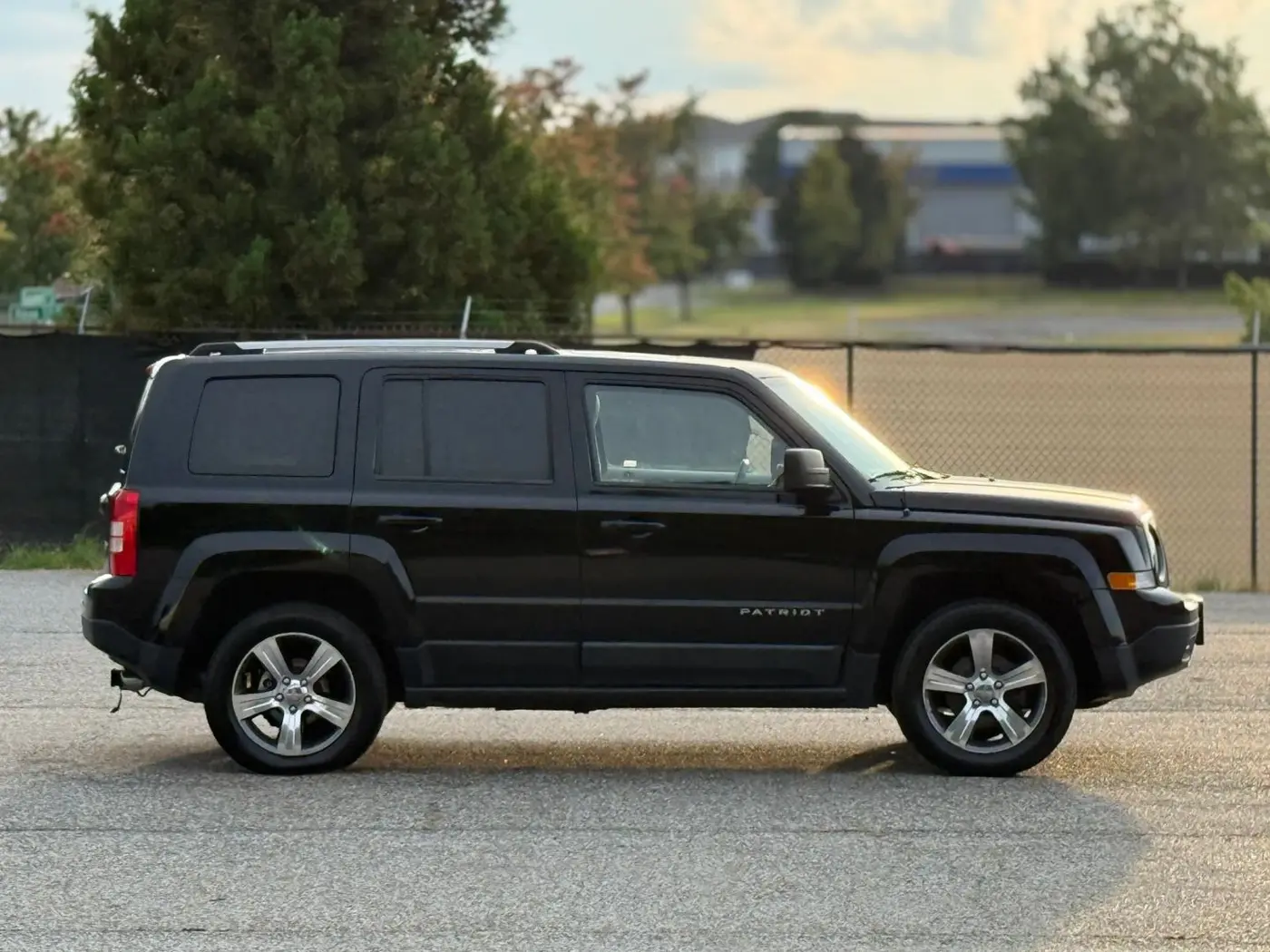 2017 Jeep Patriot - $9,950