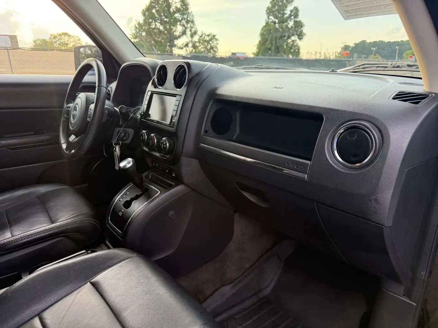 2017 Jeep Patriot - $9,950