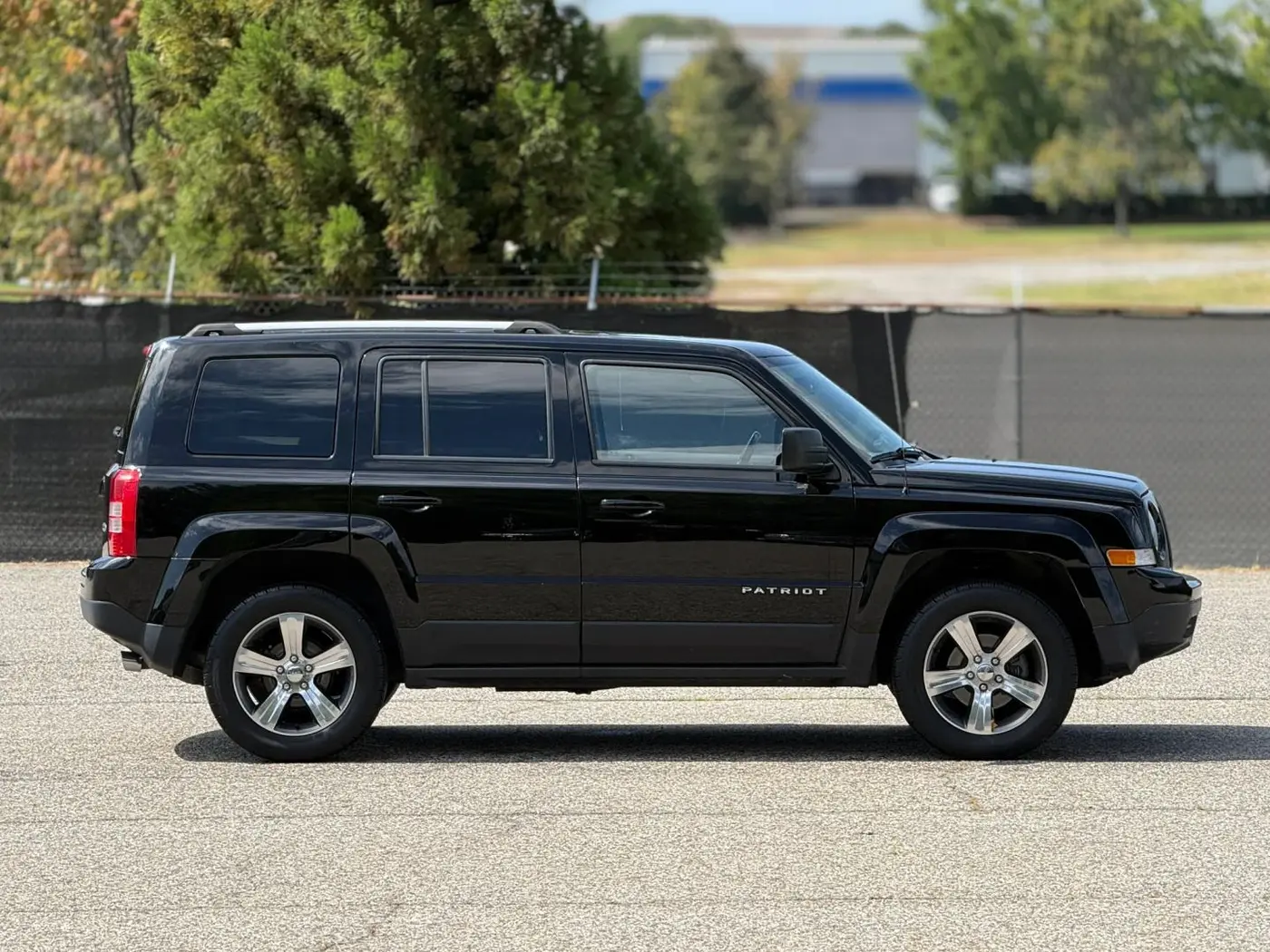 2017 Jeep Patriot - $10,950