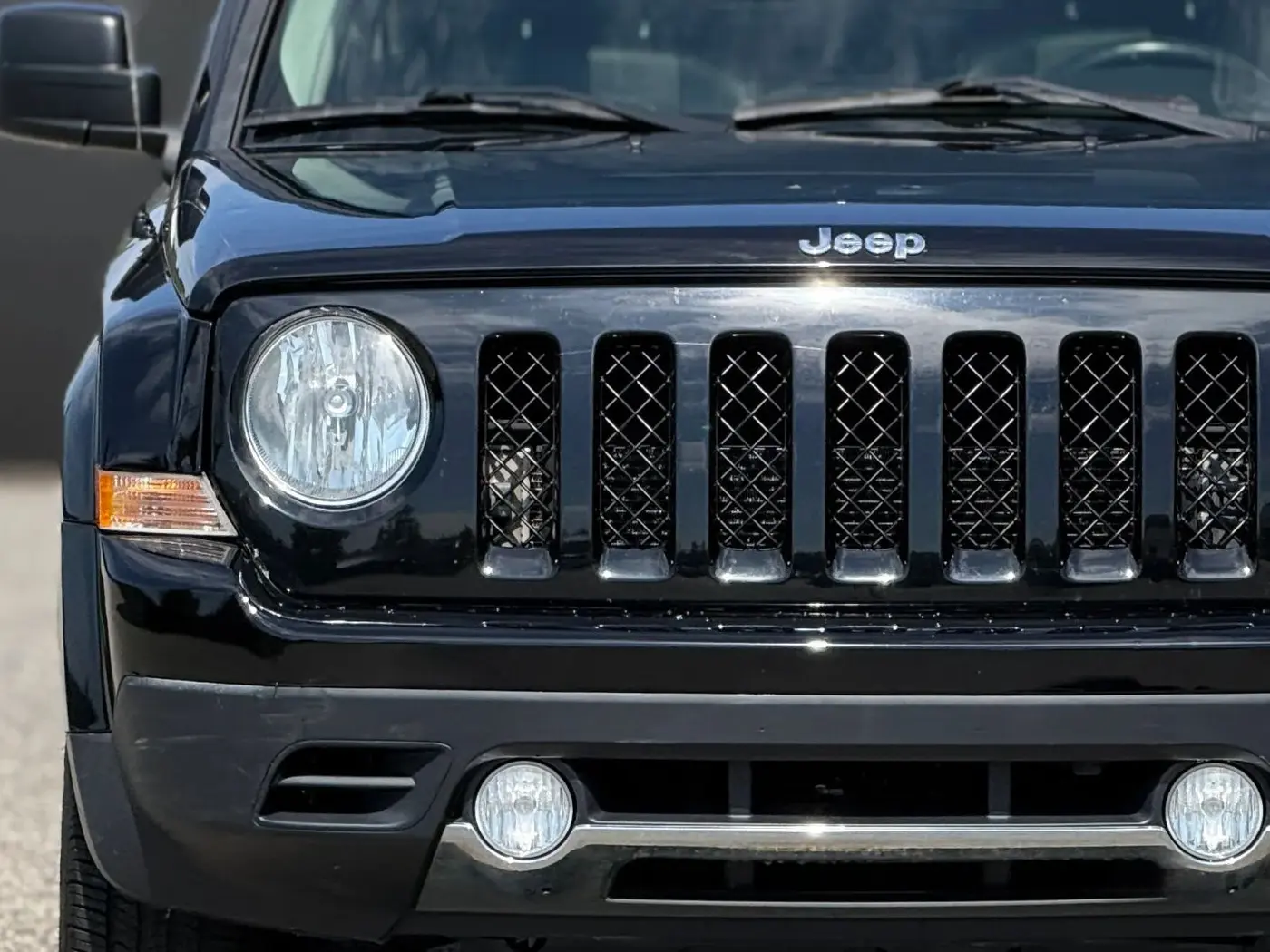 2017 Jeep Patriot - $10,950
